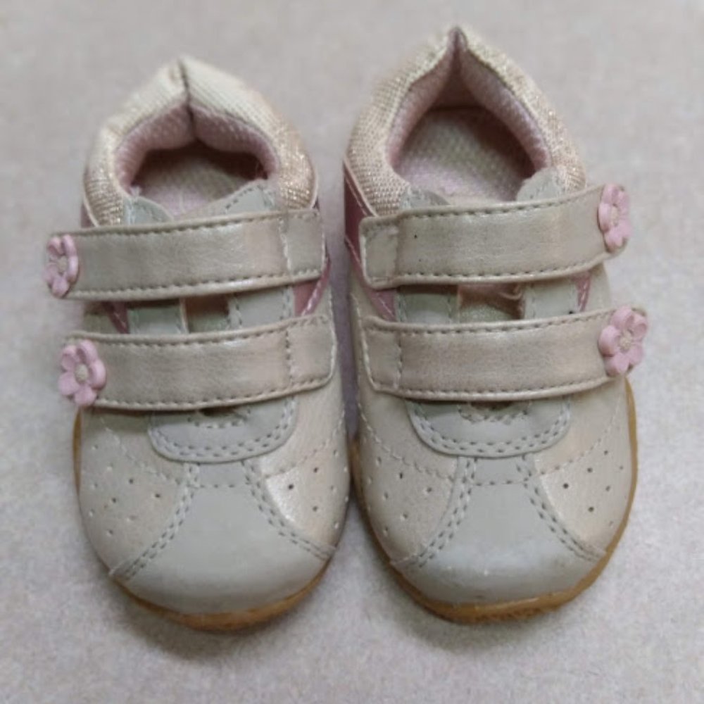 Circo Flowered Sparkly Tennis Shoes Size 3 (Baby)